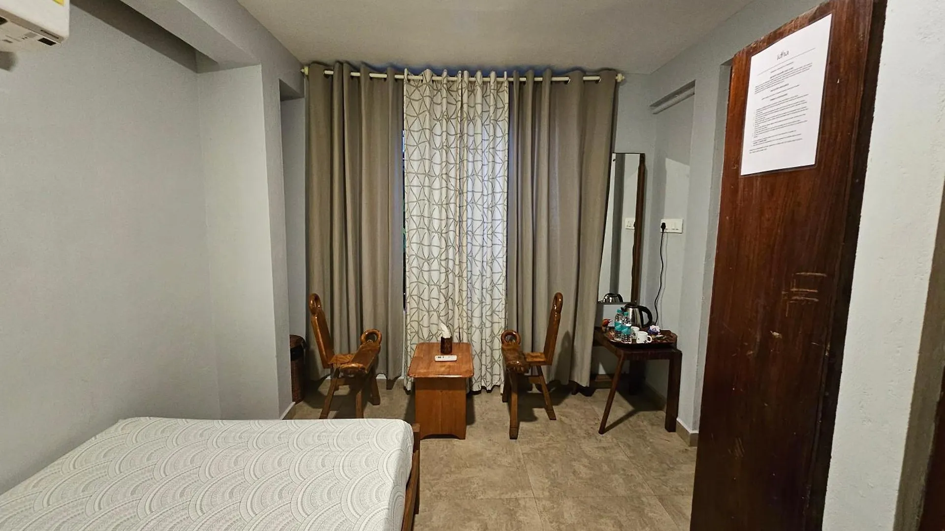 Idha Artists' Gallery - Stay With Art Kochi